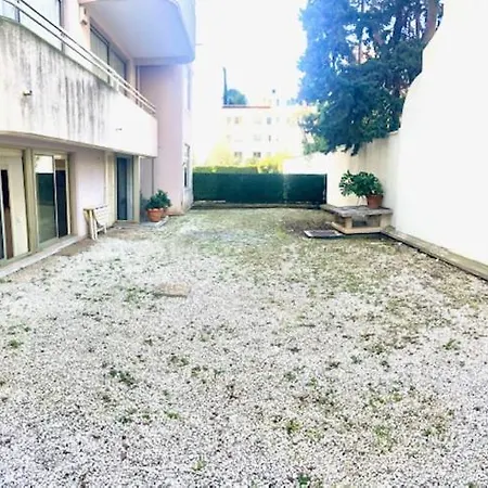 Rez De Jardin Proche Croisette